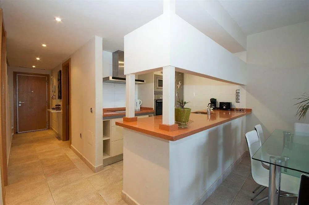 Apartamentos Reserva Del Higueron Deluxe & Spa Benalmádena 0*,  Španělsko